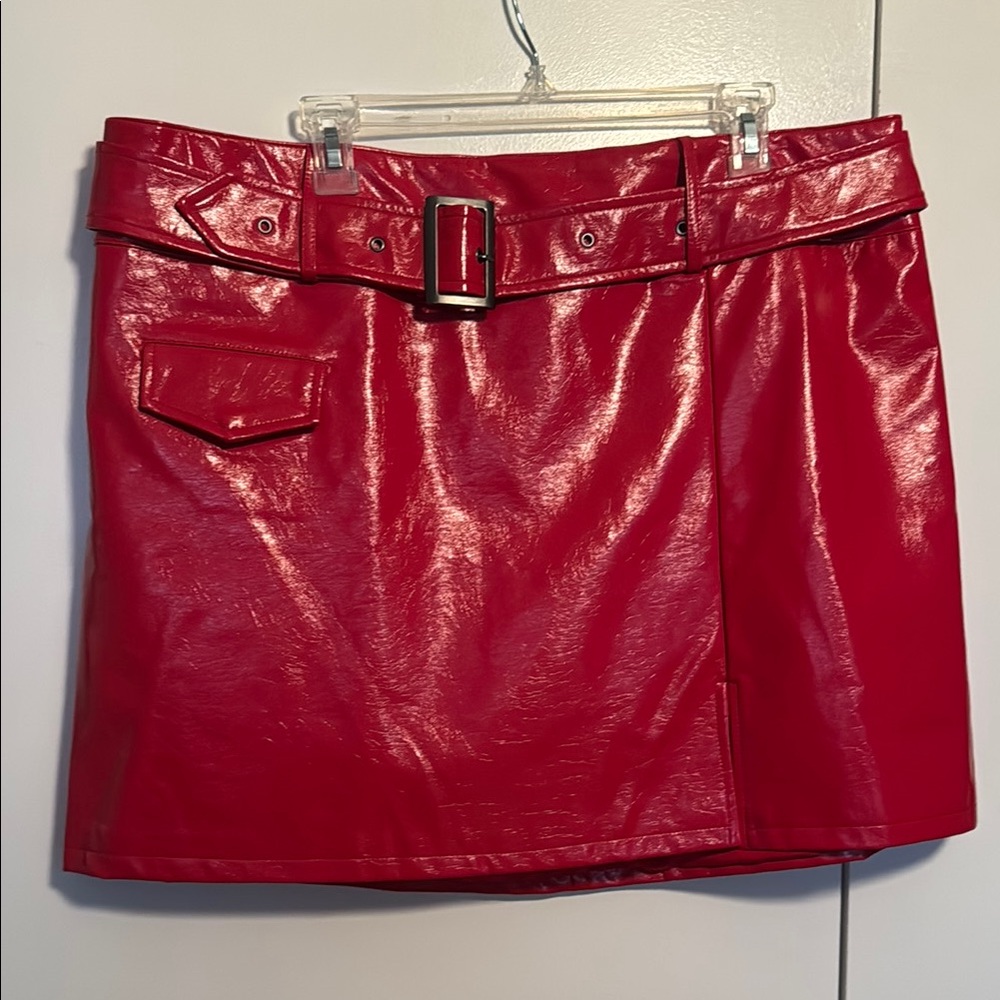 Red Mini Pencil Skirt with Black Buckle for Cocktail